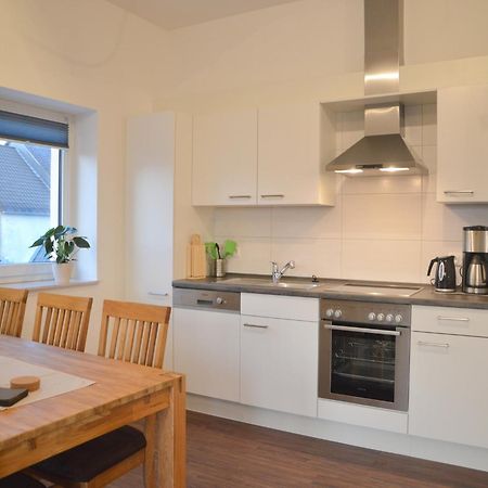 Lovely Modern Apartment With Private Terrace Ellscheid Esterno foto