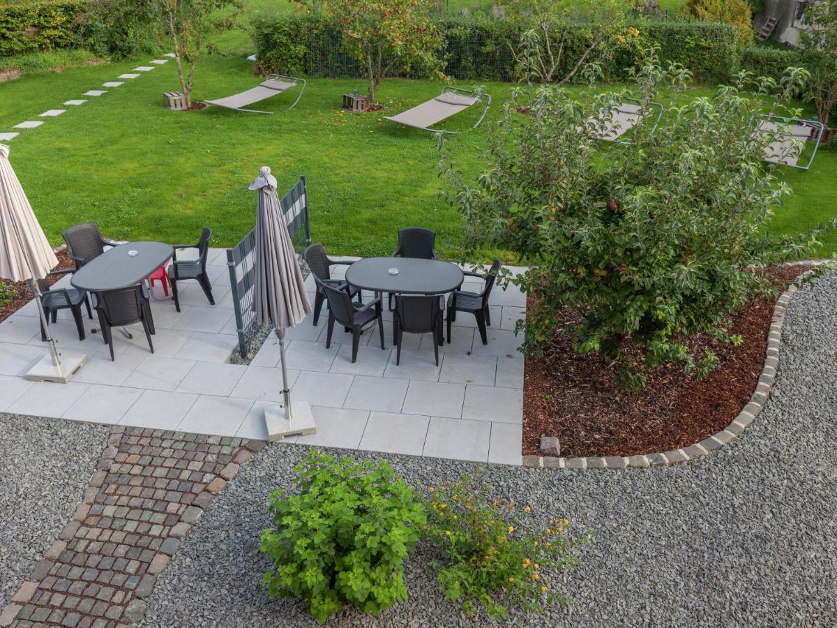 Lovely Modern Apartment With Private Terrace Ellscheid Esterno foto