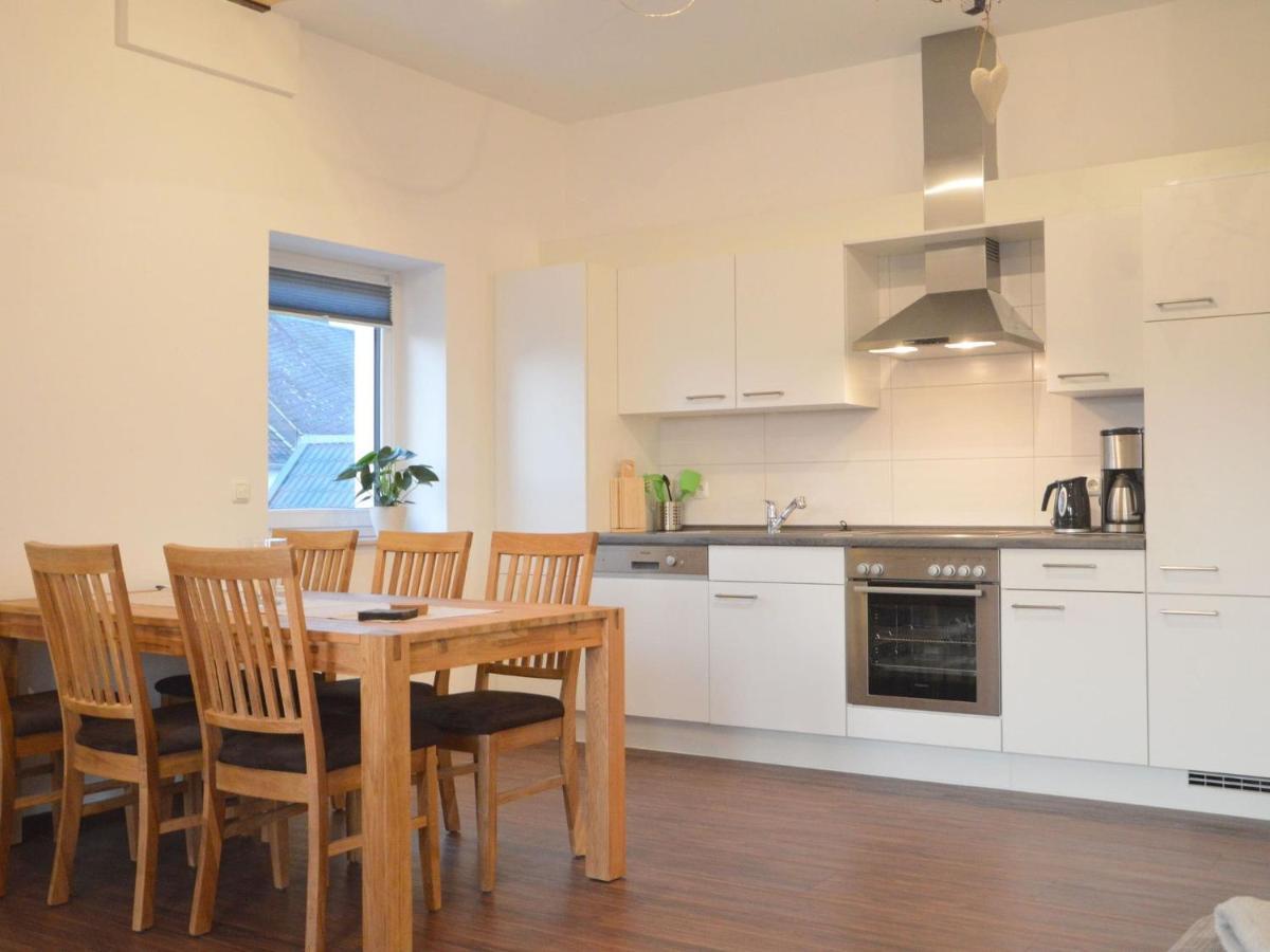 Lovely Modern Apartment With Private Terrace Ellscheid Esterno foto